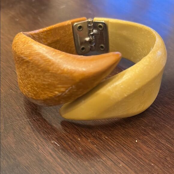 Vintage Two-Tone Wooden Bracelet - Picture 1 of 4
